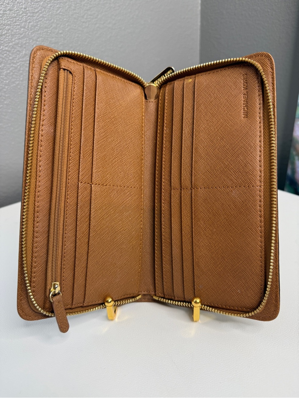 Michael Kors Hamilton Traveler Brown Saffiano Leather Wallet Gold Hardware | GUC - Picture 7 of 10